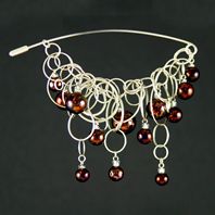 Marbled Cherry Bubble Chain Pin