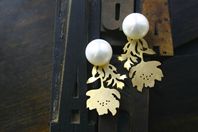 Anemone Pearl Earrings...