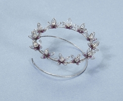 nICOLA MATHER cLUSTER BROOCH