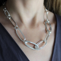 Loop Necklace