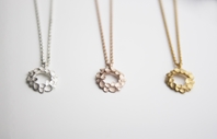 Floral wreath small Necklaces
